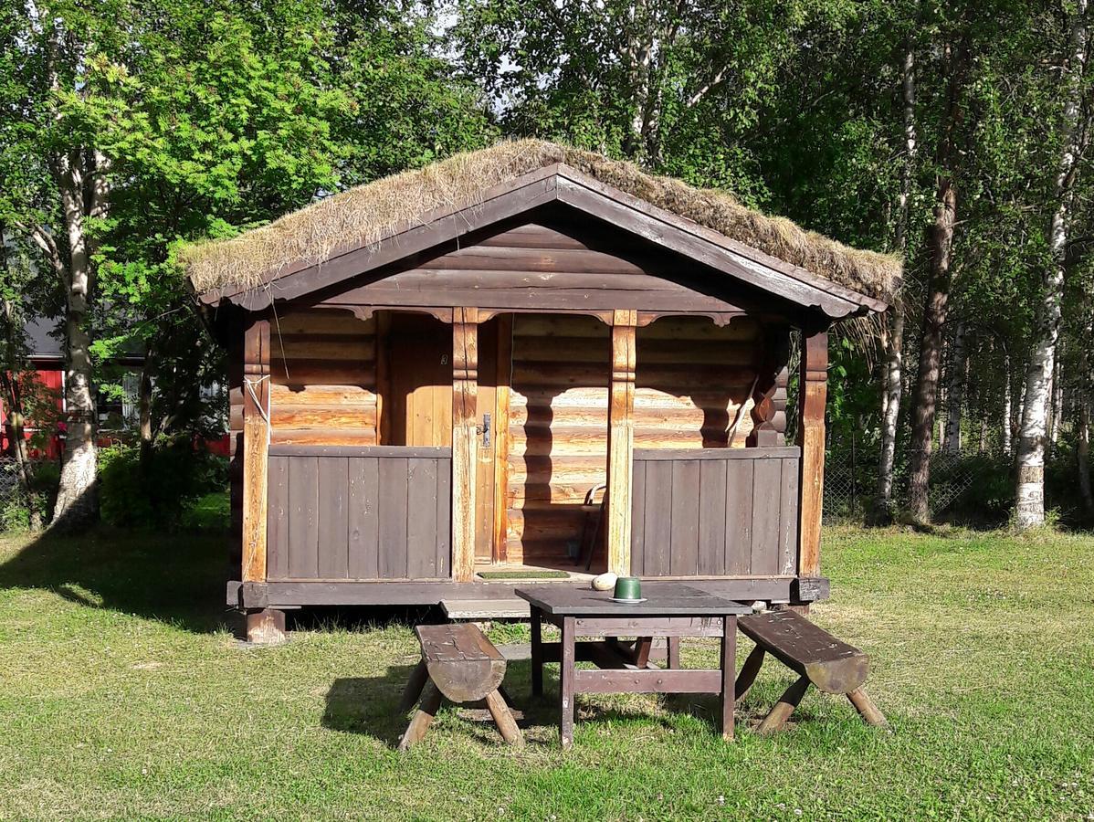 Lodge Weistad *
